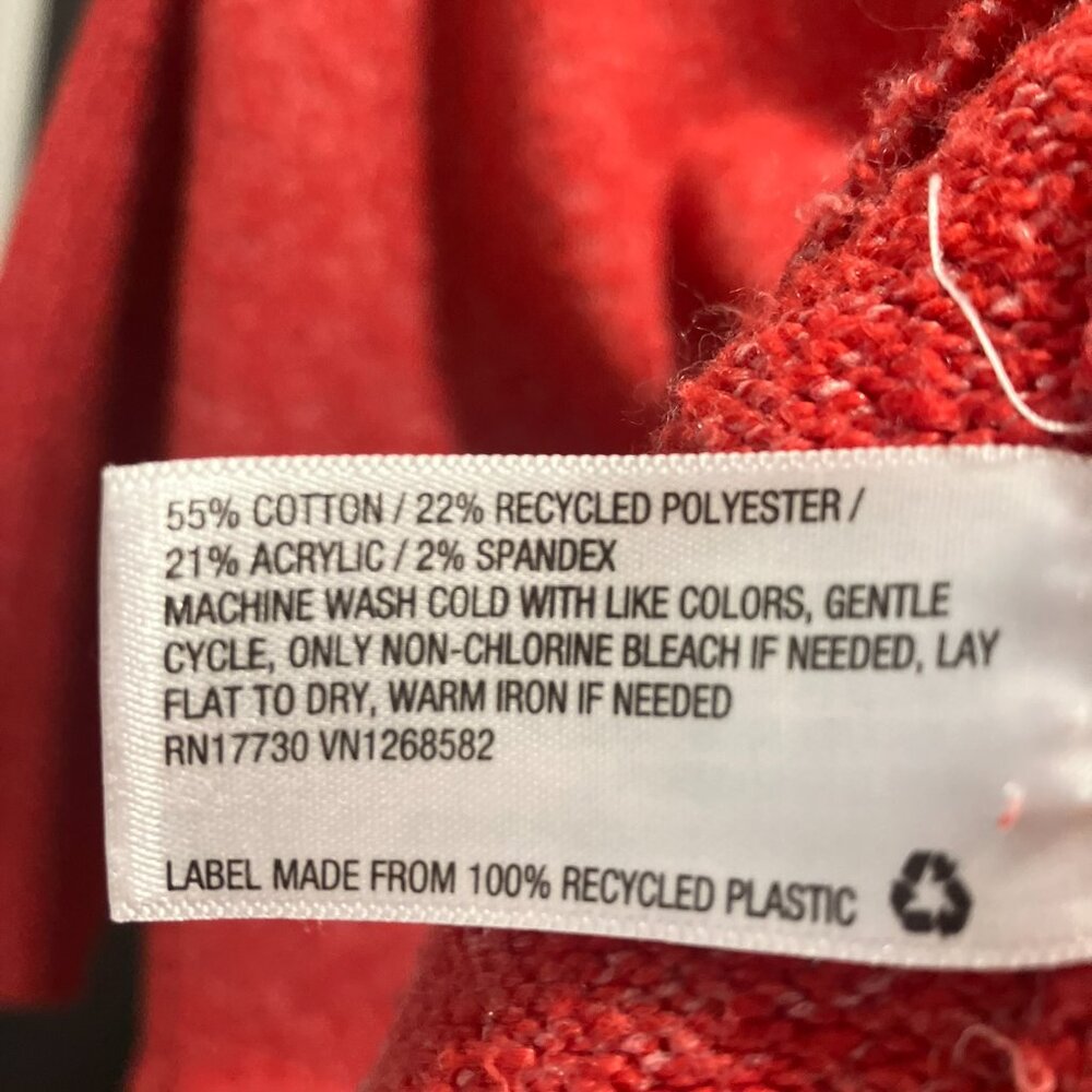 Red sweater - Picture 4 of 4